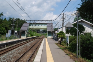 渋民駅ホーム