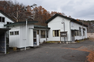 小繋駅・駅舎